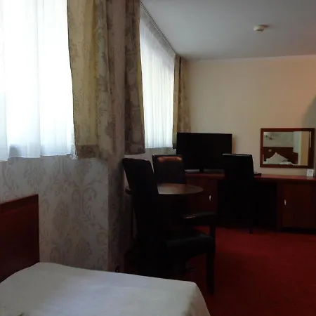 Mazowsze Medi 3*