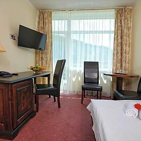 Ośrodek wypoczynkowy Mazowsze Medi 3*