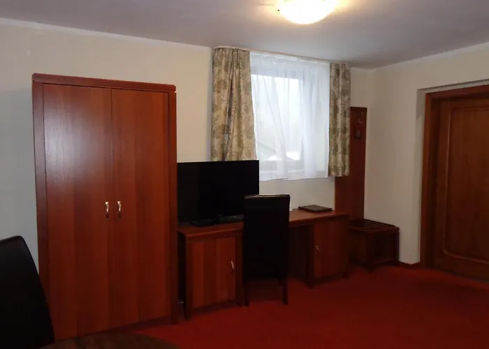 Mazowsze Medi 우스트론